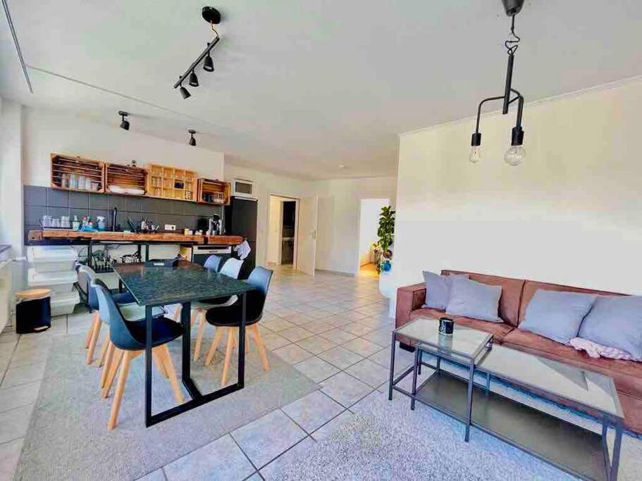 Zentrales Grosszuegiges Apartment Mit Dachterrasse! Bochum Eksteriør billede